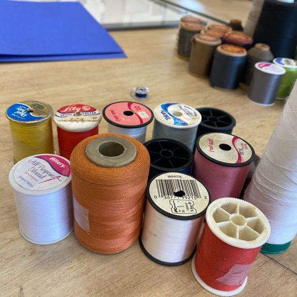 Vintage spools of thread. Assorted with bonus! - Picture 5 of 5
